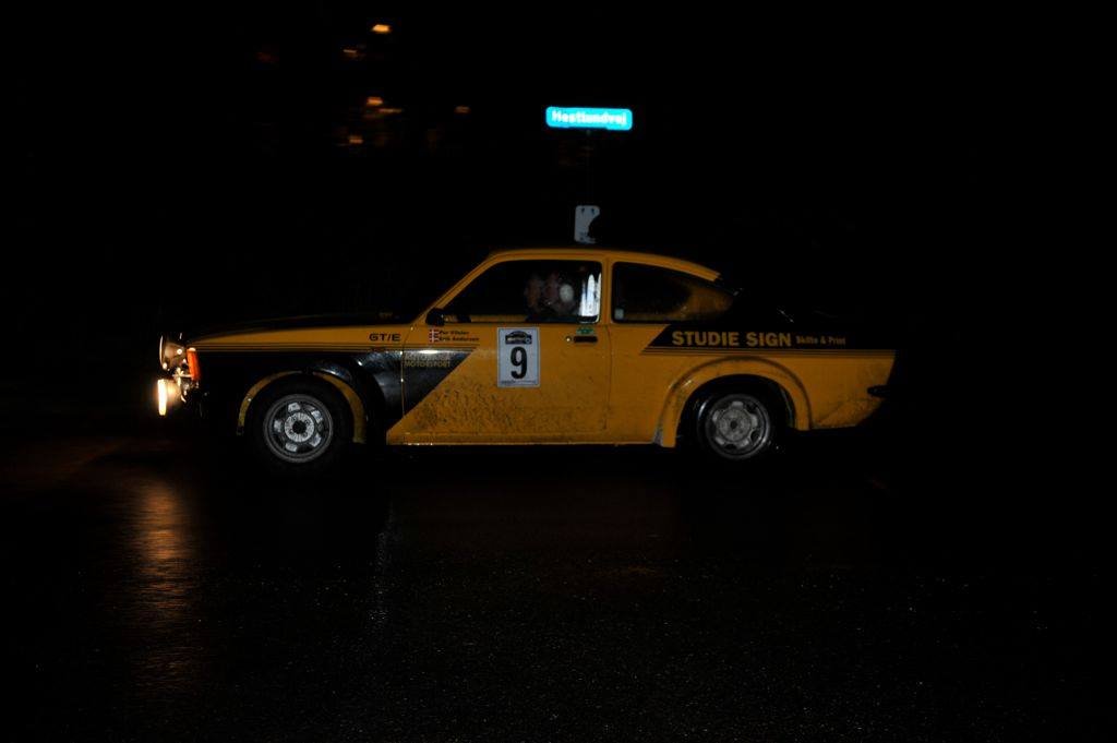 Per Vilslev og Erik Andersen har taget turen helt fra Sjælland i deres flotte Opel Kadett GT/E og har start nr. 3 i Midnight Run - Dahl Biler jubilæumsløbet